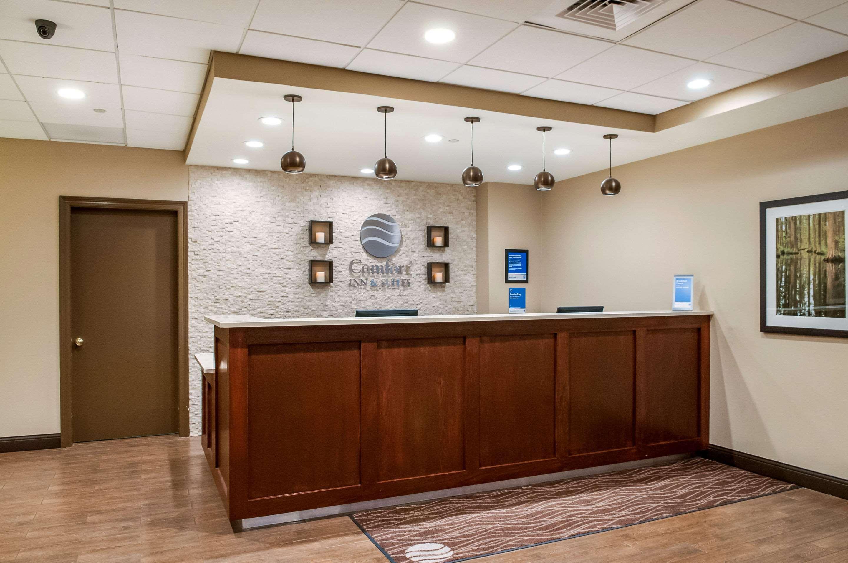Comfort Inn & Suites At Copeland Tower Metairie Bagian luar foto