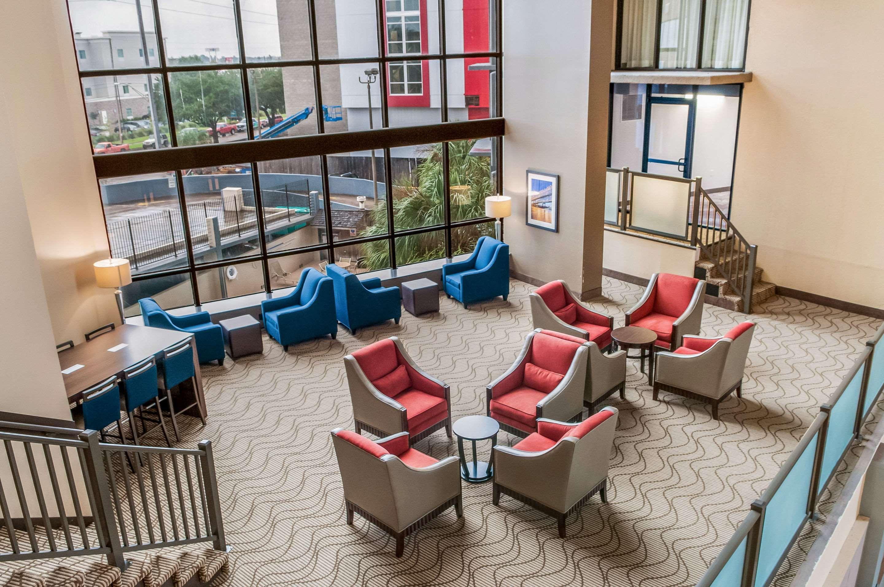 Comfort Inn & Suites At Copeland Tower Metairie Bagian luar foto