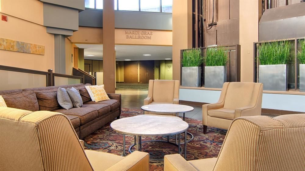 Comfort Inn & Suites At Copeland Tower Metairie Bagian luar foto